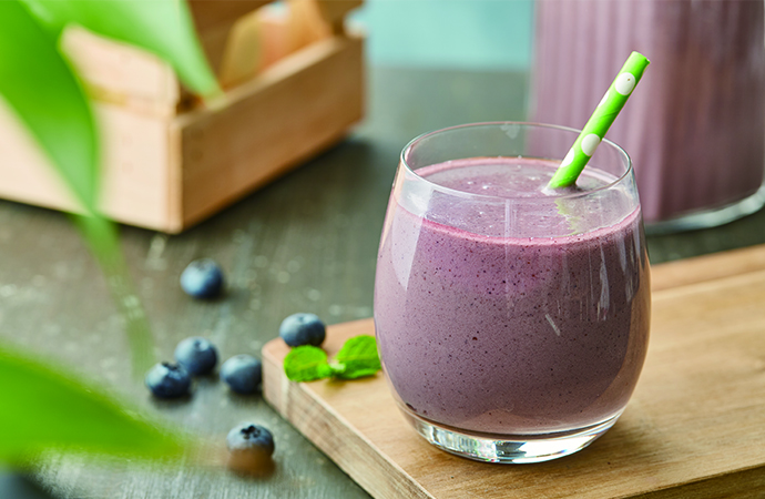 藍(lán)莓酸奶奶昔