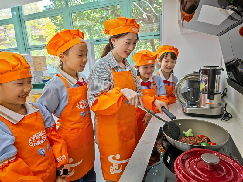 16638311897054774j1C.jpg 02.jpg