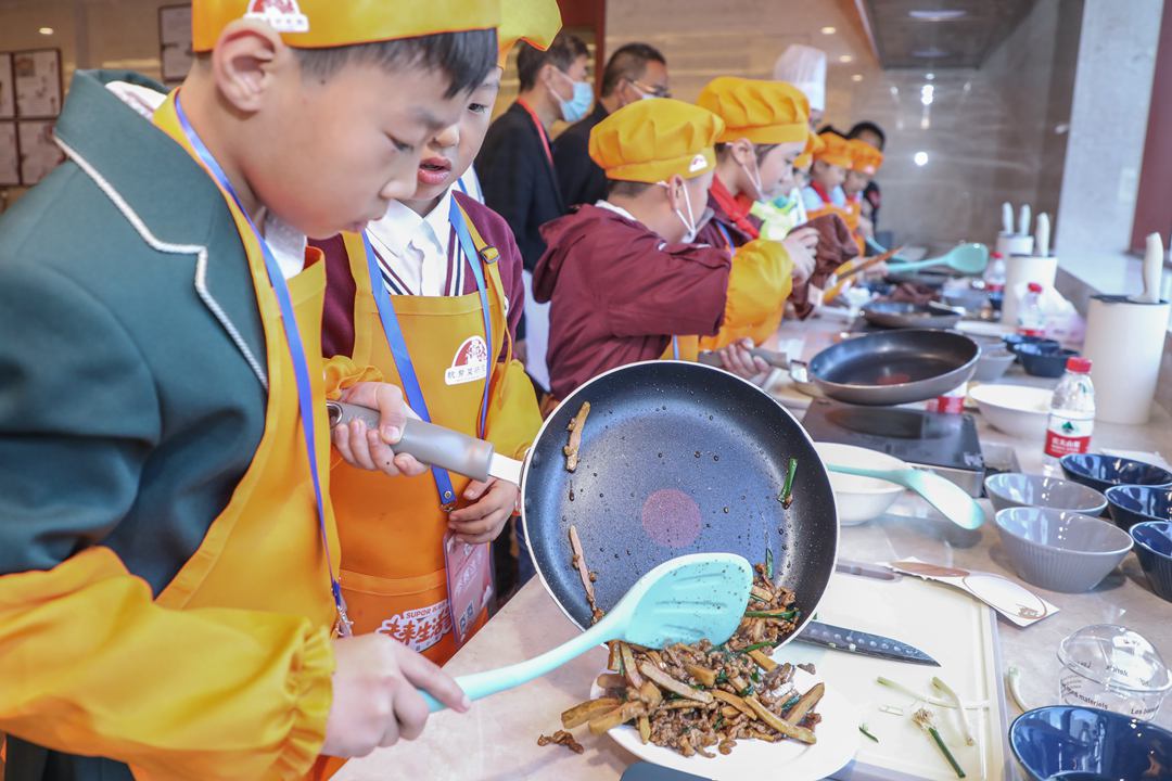 1676019604128628gIrm.jpg LUXC9200_副本.jpg