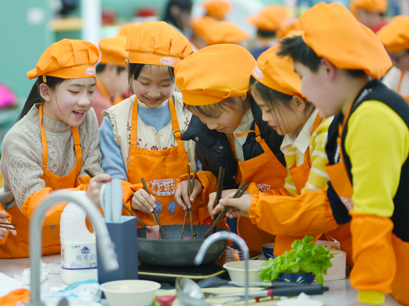 1706580383813145C35c.jpg 03.jpg