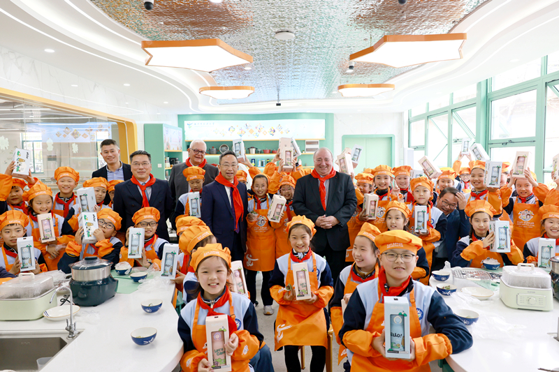 1711693131783451x8Bn.jpg 04.jpg