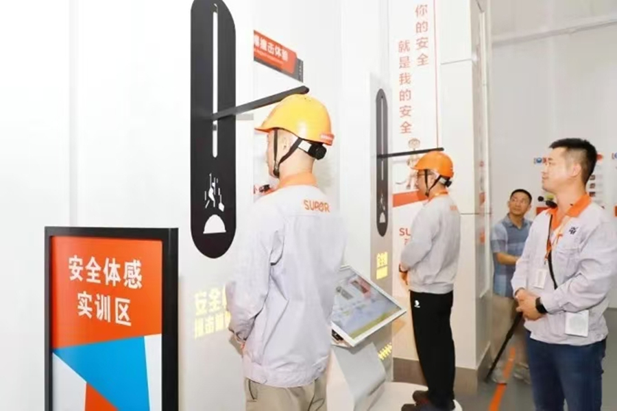 17303614333186301XMA.jpg 03.jpg